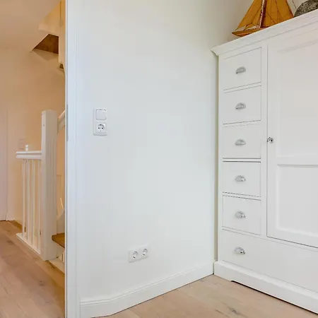 Hooge Apartment Wenningstedt-Braderup
